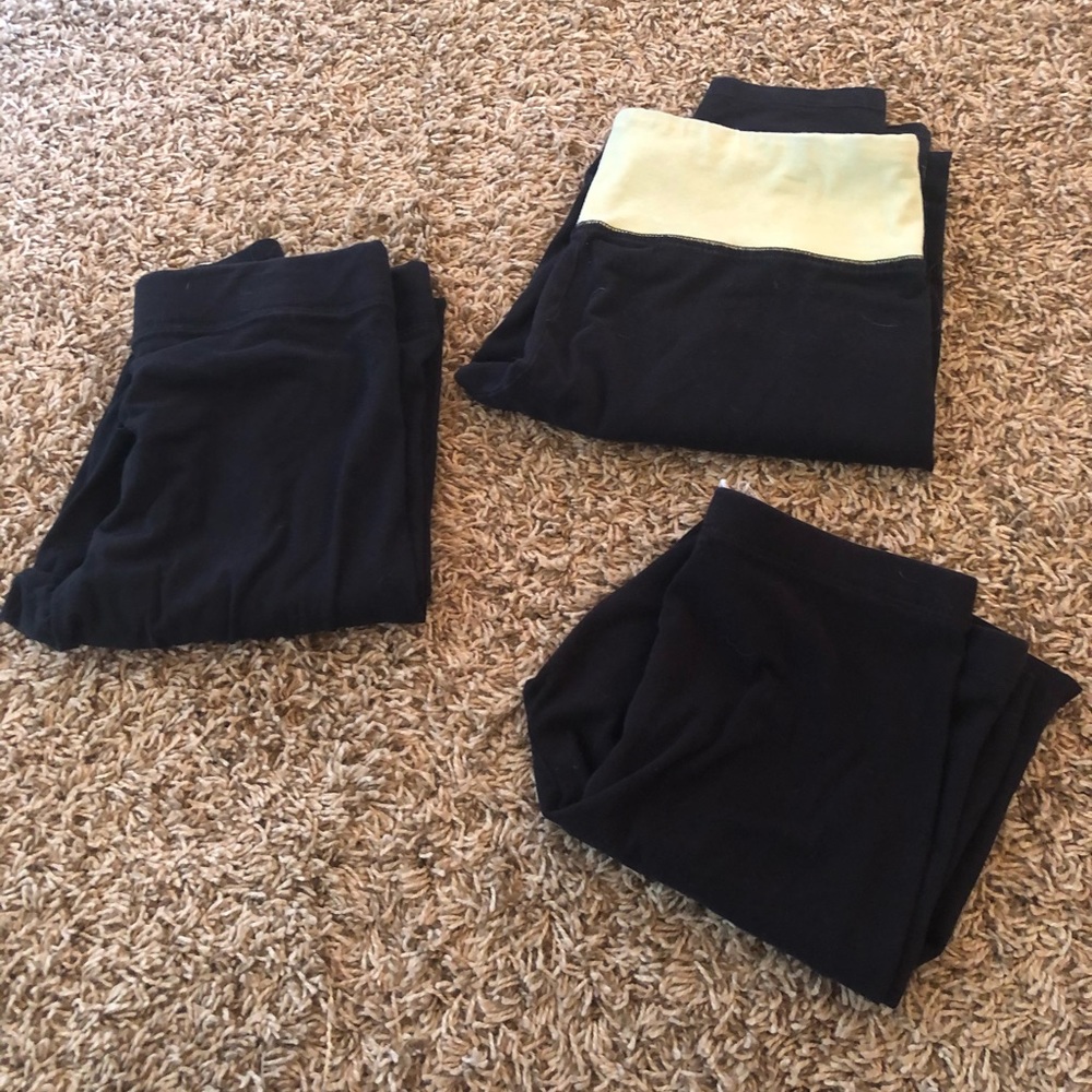 3 pairs of leggings